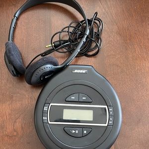 Bose portable CD player with Sony headphones